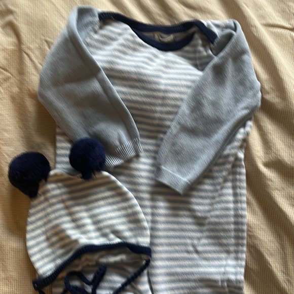Other - Egg baby knit set with hat 6-12 months